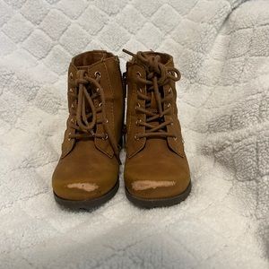 Children’s Place Boots Toddler 6C
